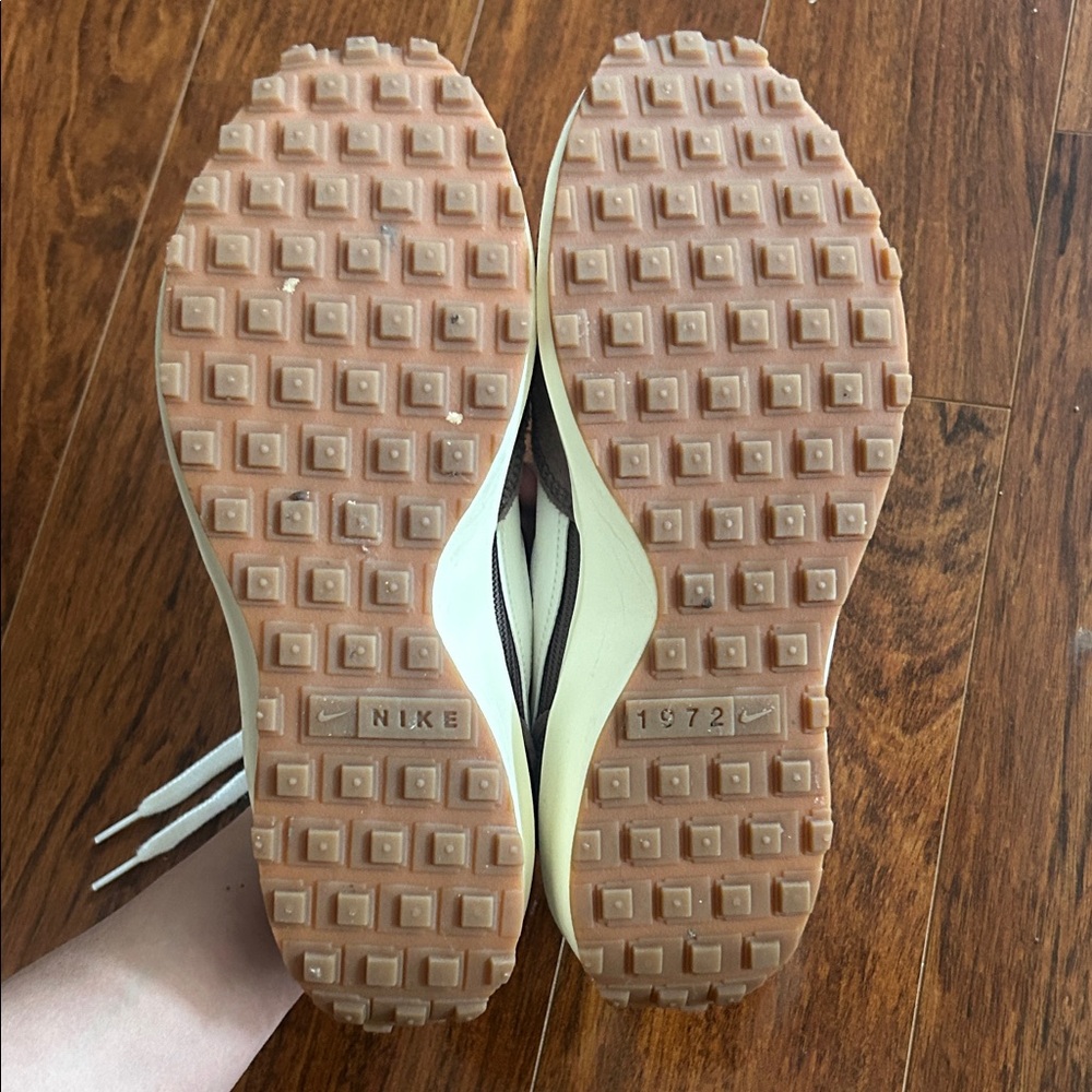 Nike Waffle Debut Vintage Sneakers - Picture 3 of 7